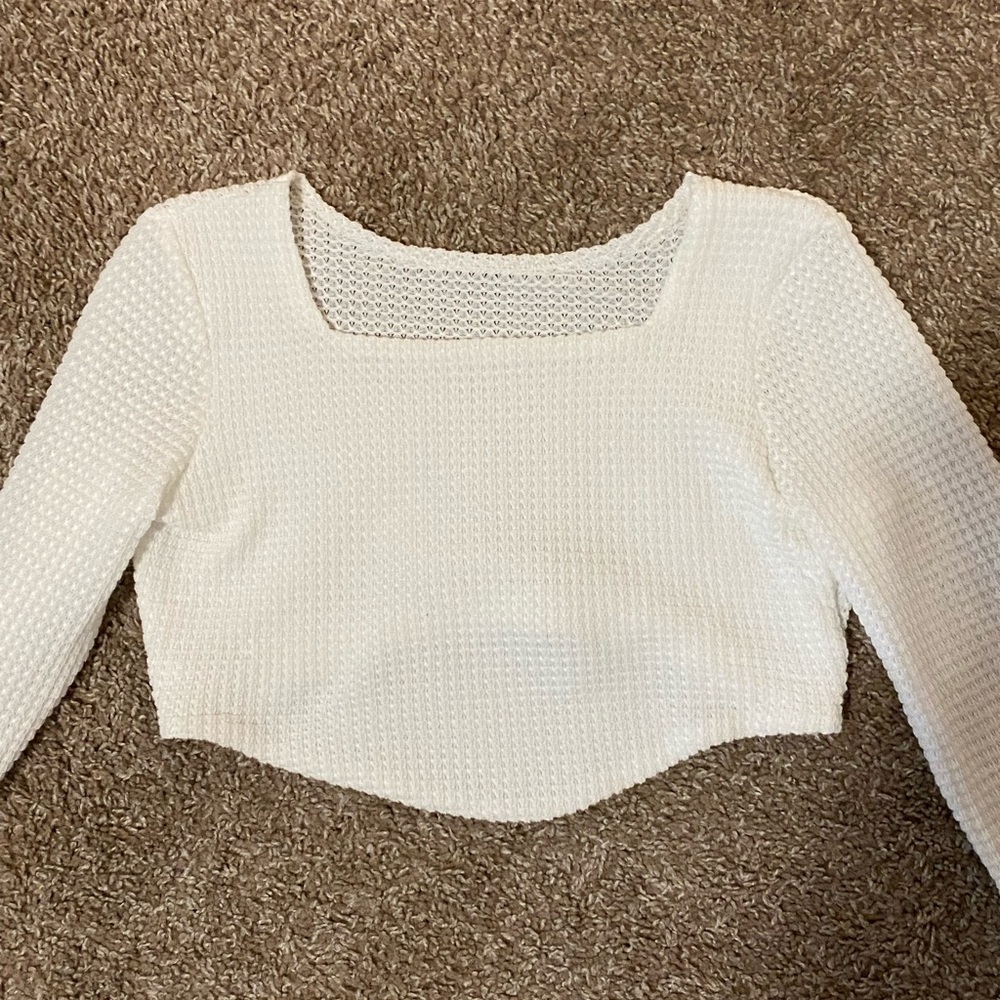 Knitted cropped sweater